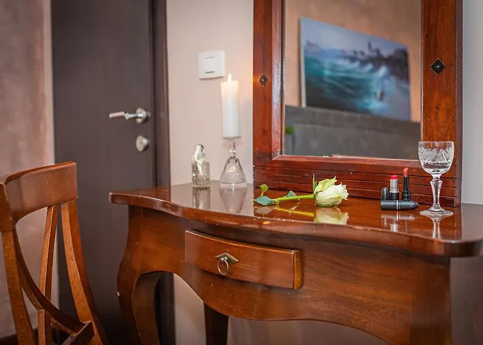 Theatre Luxury Bed and breakfast 4*