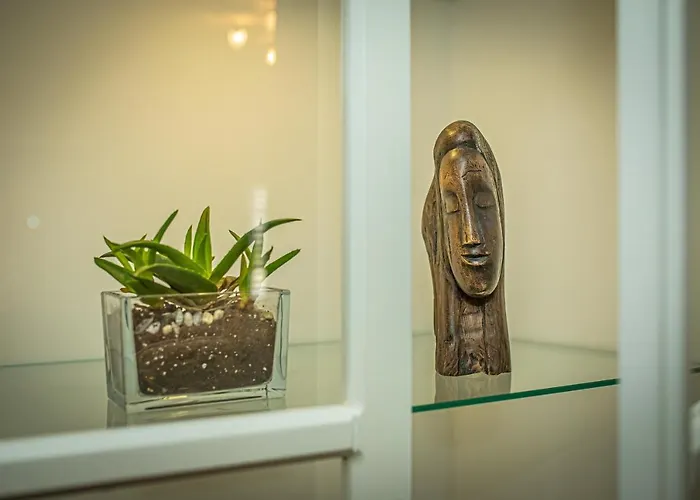 Theatre Luxury 住宿加早餐酒店 4*